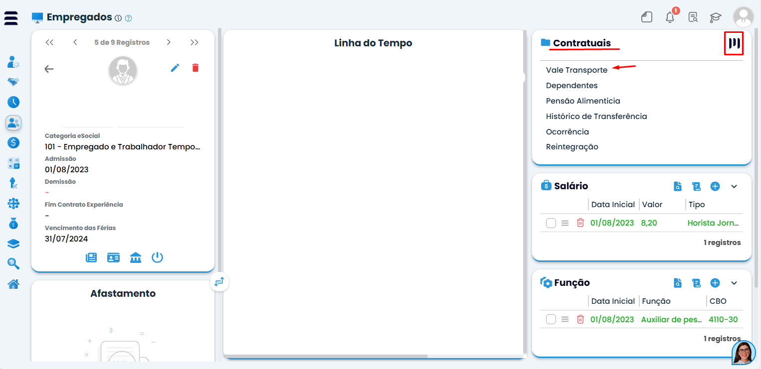 Tela do Sistema Contábil Makro na aba contratuais com opção vale transporte destacada para cadastro: vale transporte do colaborador