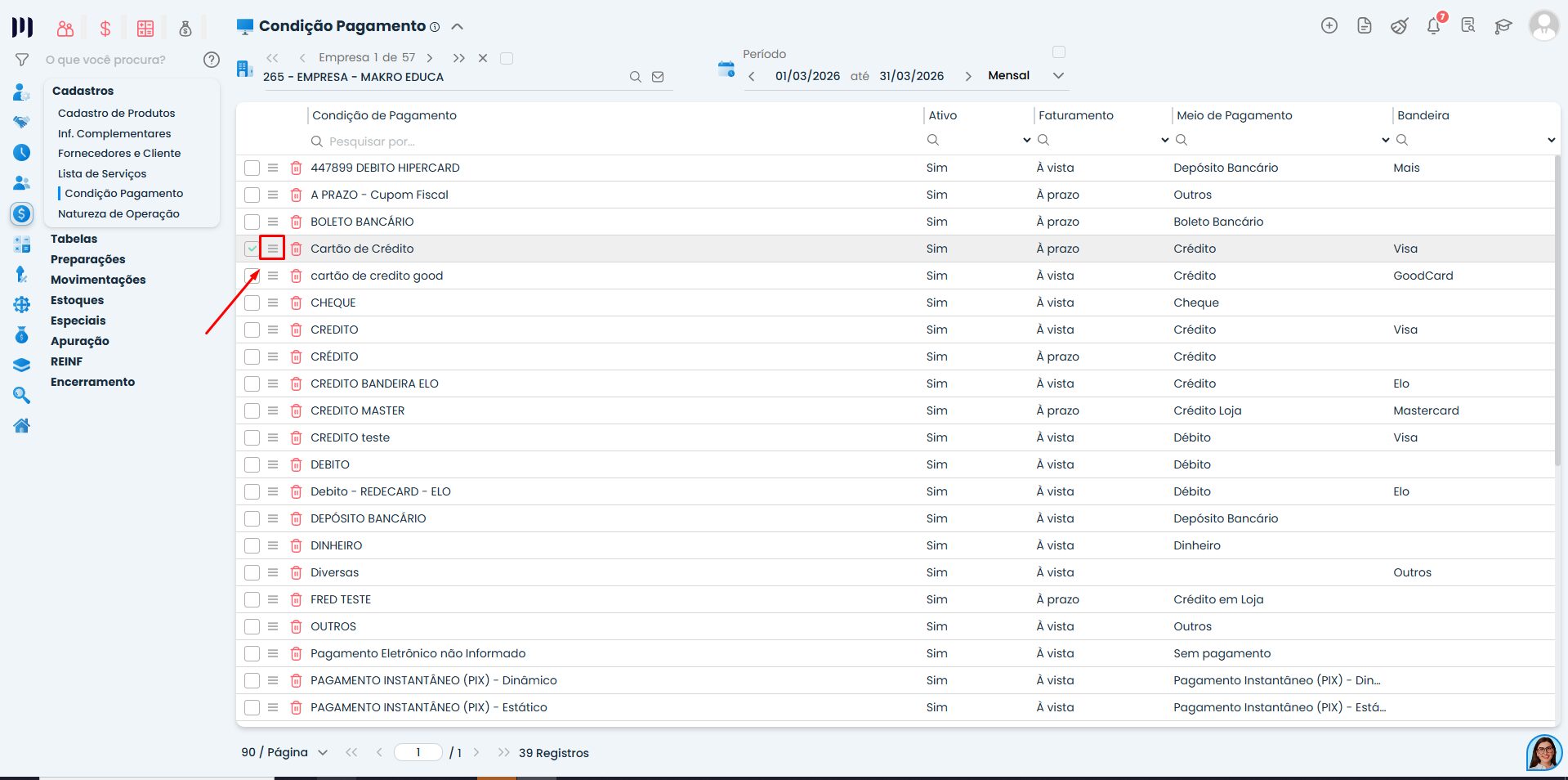 Sistema Contábil Makro mostrando seleção de condição de pagamento com destaque na opção cartão de crédito vinculada ao pagamento conforme XML no sistema.