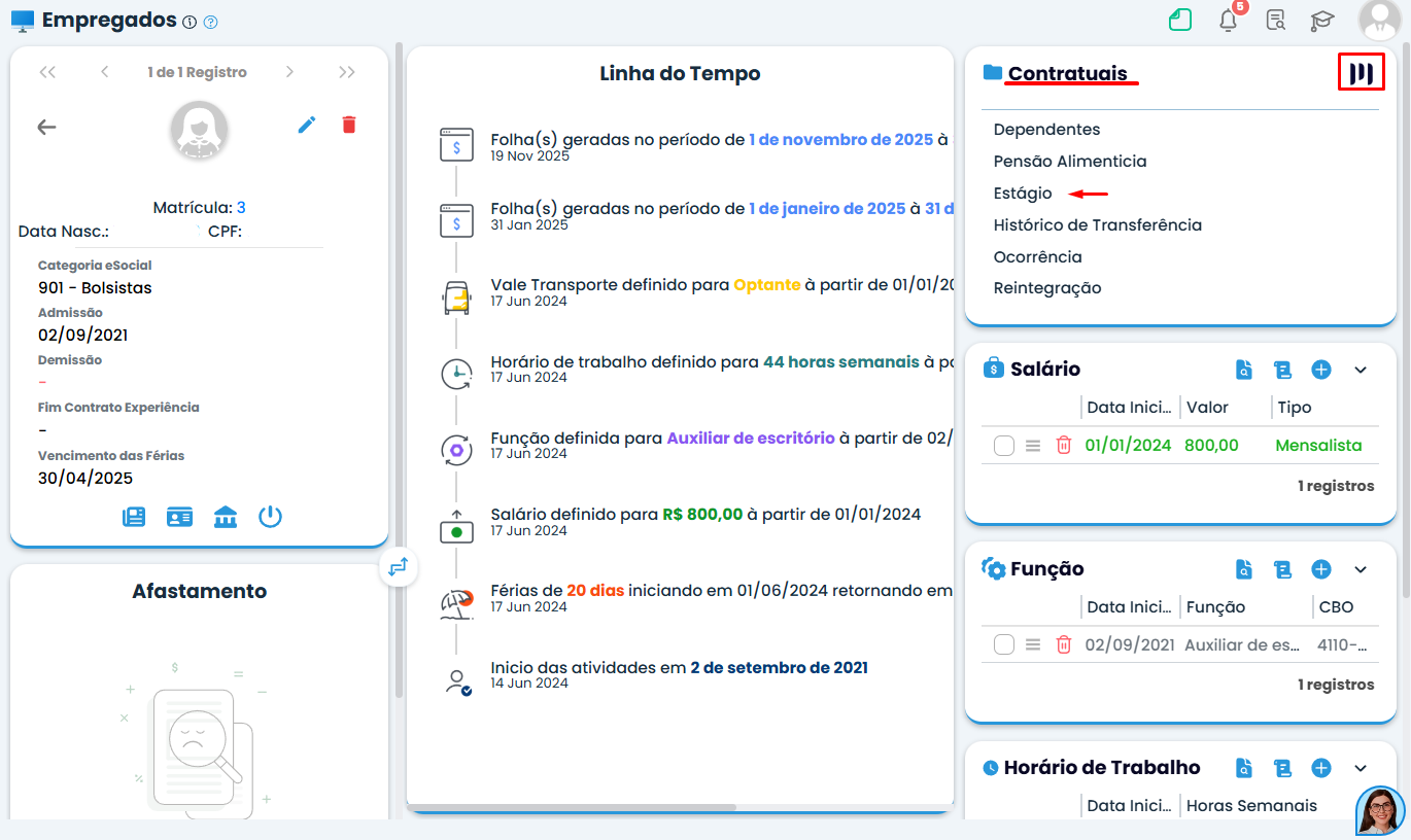 Painel do colaborador no Sistema Contábil Makro destacando a aba Contratuais e a opção Estágio para complementar o cadastro de estagiário.