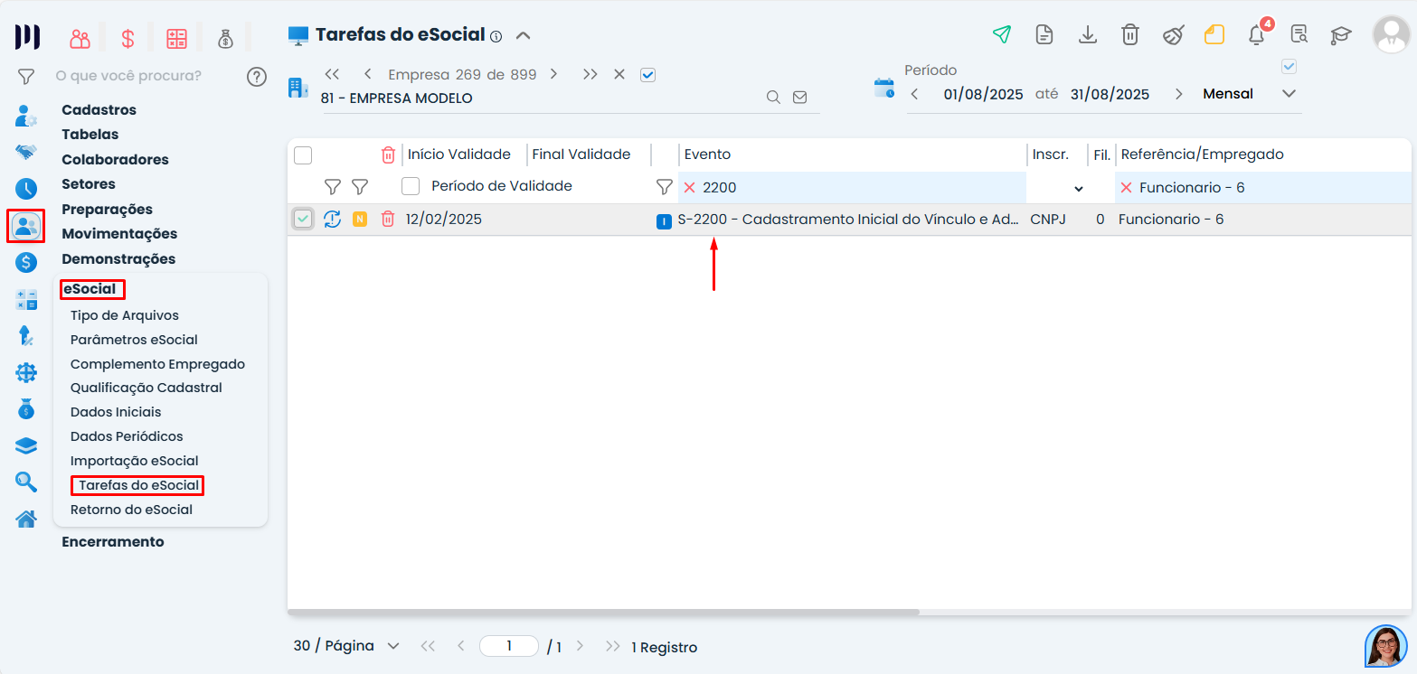 Tela de Tarefas do eSocial no Sistema Contábil Makro destacando o Evento S-2190 e o S-2200 com validação pendente para correção da admissão.