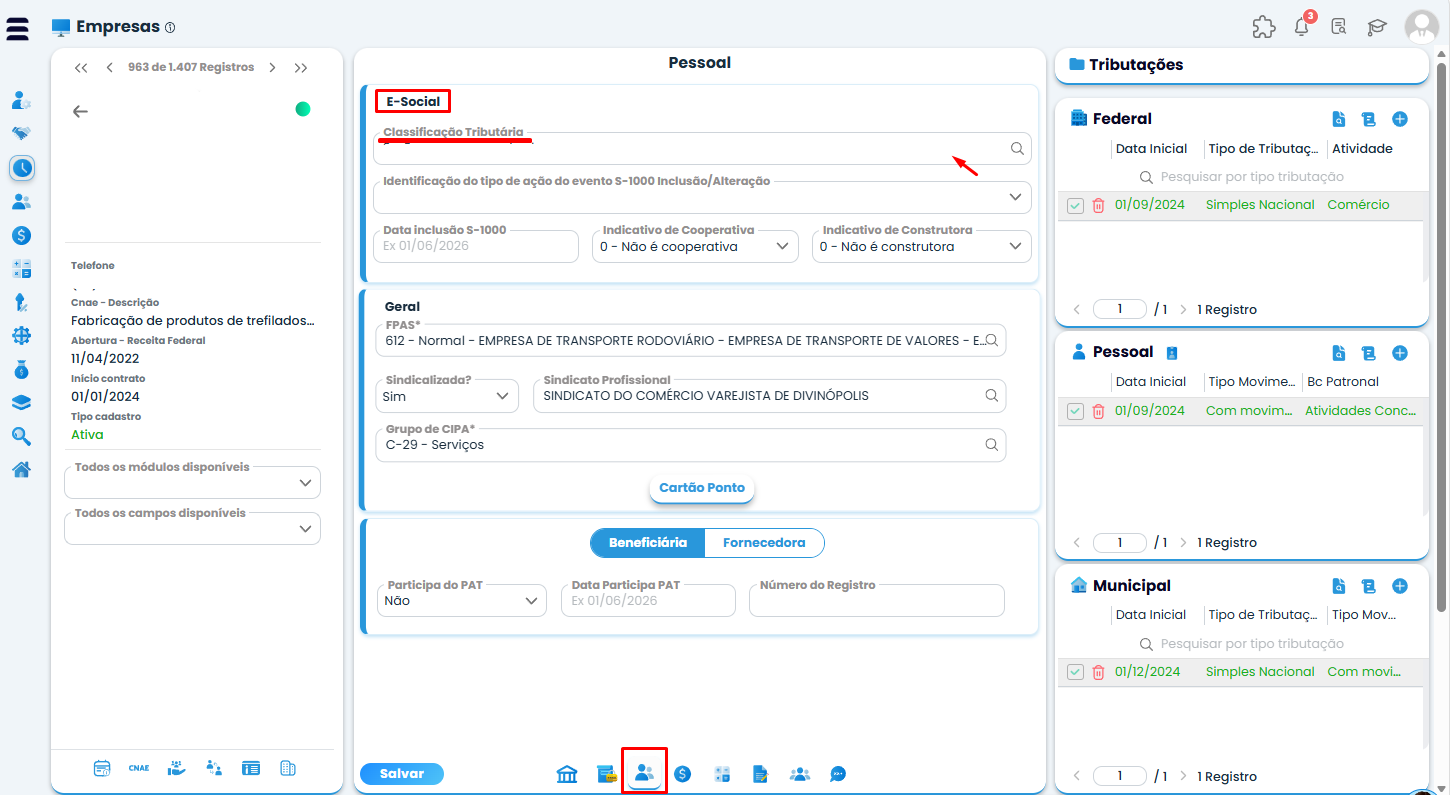 Sistema Contábil Makro exibe cadastro da empresa na aba Pessoal, com campo classificação tributária destacado para alteração e envio ao eSocial.