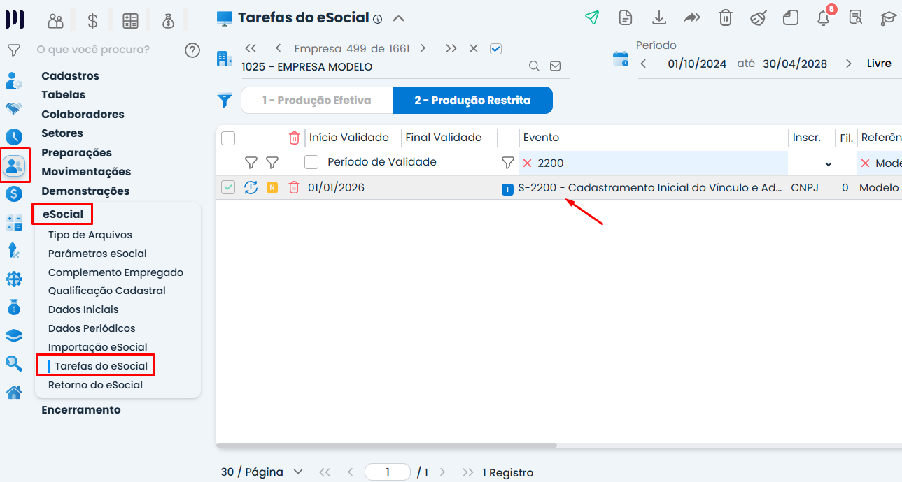 Tela de Tarefas do eSocial no Sistema Contábil Makro, com evento S-2200 destacado por seta vermelha para conferir o registro do erro eSocial 537.